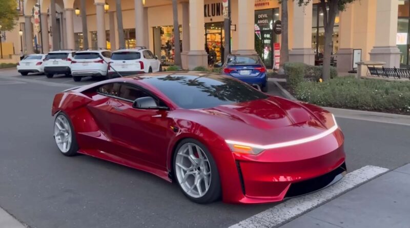 Krockad Tesla Model 3 blev unik roadster