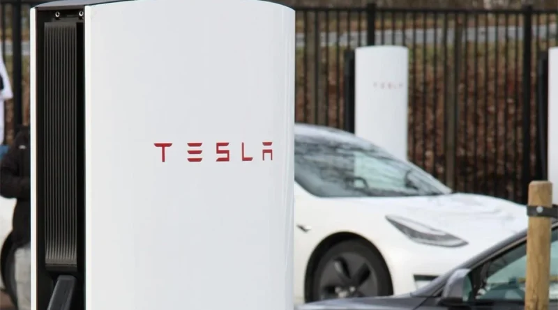 Tesla släpper loss potentialen i Supercharger-nätverket – upp till 325 kW